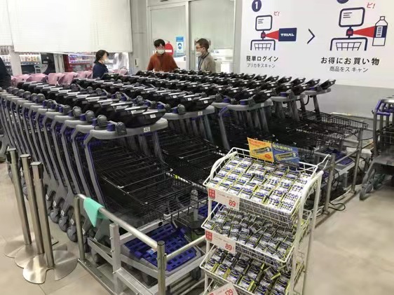 日本超市的智能购物车